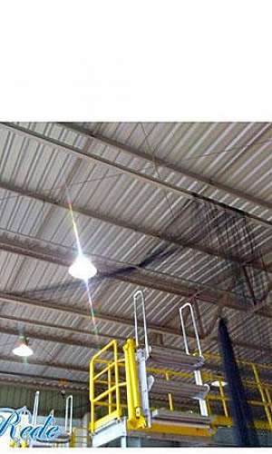 Fábrica de rede de proteção antipássaros Fábrica de rede de proteção antipássaros